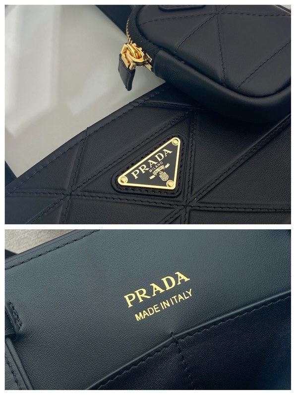 Pra*a tote bags
